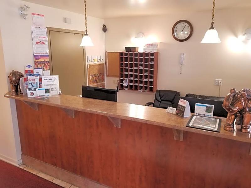 优雅酒店 蒙特利尔 外观 照片